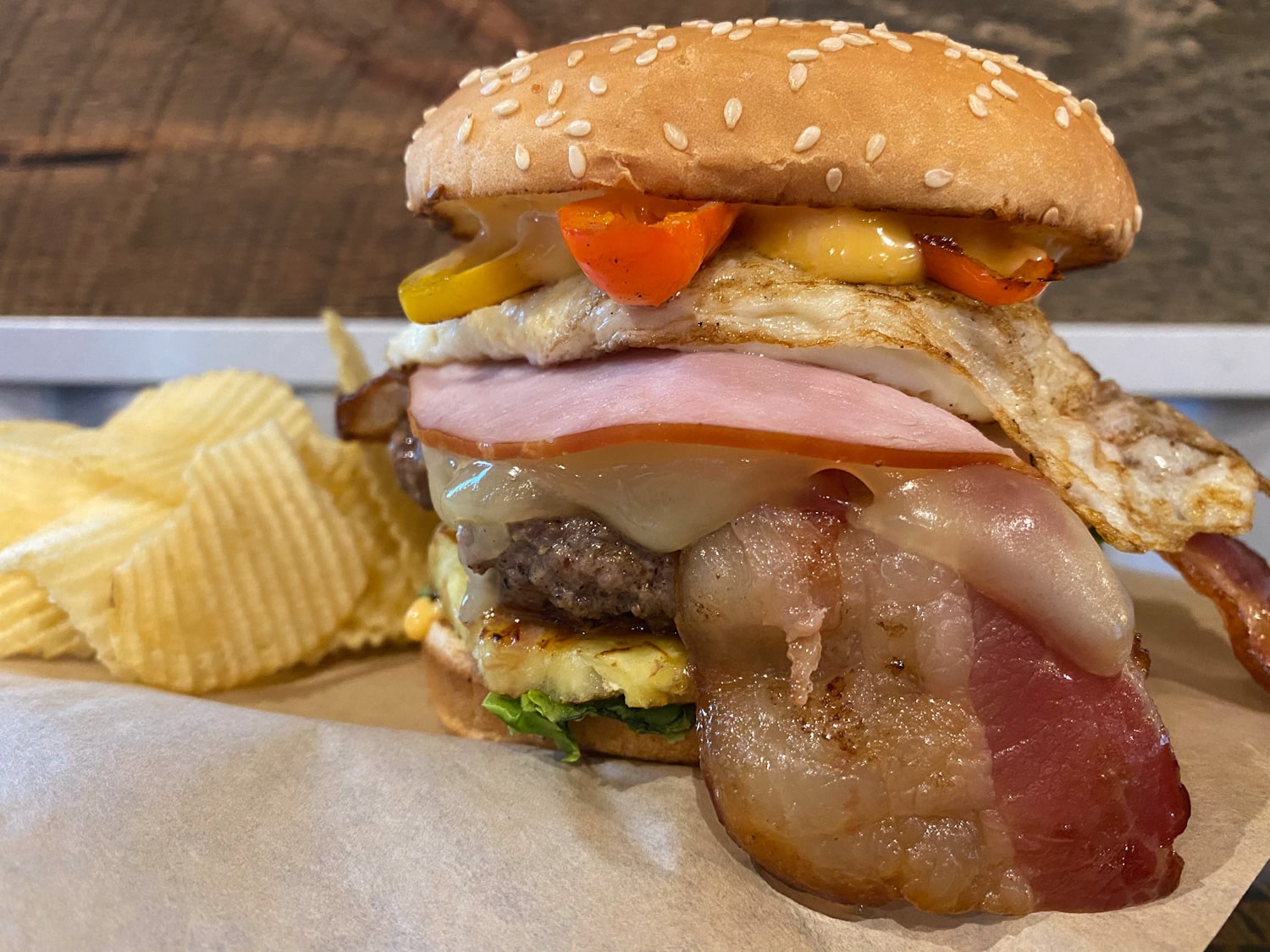 flying-hawaiian-burger-weekly-special-backyard-tap-house-florence-mt
